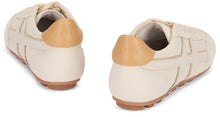 Load image into Gallery viewer, Sneakers Low Top Olympia in Suede
