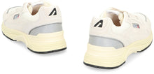 Load image into Gallery viewer, Hyperway suede sneakers
