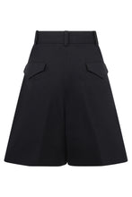 Load image into Gallery viewer, Cotton bermuda shorts
