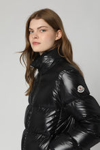 Load image into Gallery viewer, Abbadia short down jacket
