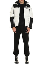 Load image into Gallery viewer, Curtis short down jacket
