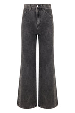 Load image into Gallery viewer, Flared jeans with studs
