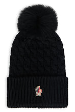 Load image into Gallery viewer, Wool hat with pom pom
