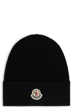 Load image into Gallery viewer, Black winter hat.
