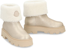 Load image into Gallery viewer, Stivaletti in shearling Aurea

