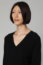 Load image into Gallery viewer, Wool V-neck sweater
