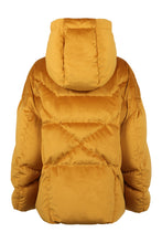 Load image into Gallery viewer, Duet Iconic short down jacket Milano
