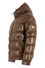 Load image into Gallery viewer, Short down jacket with hood
