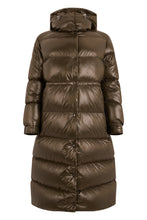 Load image into Gallery viewer, Puffer with hood
