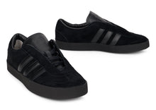 Load image into Gallery viewer, Leather sneakers with stripes

