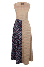Load image into Gallery viewer, Midi Dress Dalbury Tartan
