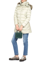 Load image into Gallery viewer, SARMA hooded down jacket

