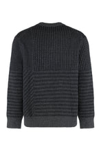 Load image into Gallery viewer, Sweater with round neck in wool blend
