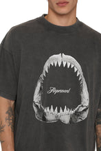 Load image into Gallery viewer, Shark Jaws Printed cotton t-shirt
