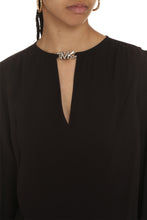 Load image into Gallery viewer, Logo detail crêpe blouse
