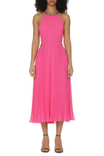 Load image into Gallery viewer, Pleated dress
