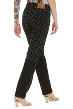 Load image into Gallery viewer, Printed straight leg jeans
