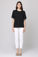 Load image into Gallery viewer, Crêpe trousers

