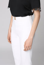 Load image into Gallery viewer, Crêpe trousers
