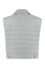 Load image into Gallery viewer, Full zip field vest
