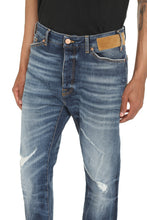 Load image into Gallery viewer, 5-pocket slim fit jeans
