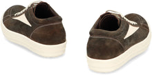 Load image into Gallery viewer, Sneakers low-top Concordians Runway Vintage in suede leather
