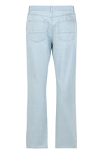 Load image into Gallery viewer, Straight leg jeans
