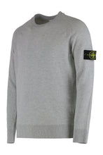 Load image into Gallery viewer, Round neck sweater in wool

