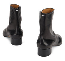 Load image into Gallery viewer, Tabi ankle boots in nappa
