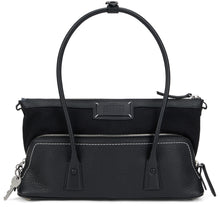 Load image into Gallery viewer, Shoulder bag in leather with logo
