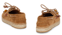 Load image into Gallery viewer, Boat shoes with details
