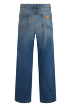Load image into Gallery viewer, Faded straight jeans
