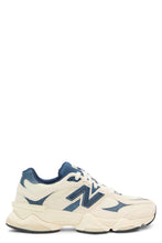Load image into Gallery viewer, Low sneakers in leather and mesh
