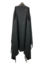 Load image into Gallery viewer, Cape with fringes in mixed cashmere and silk
