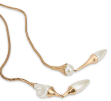 Load image into Gallery viewer, Metal necklace with hanging details

