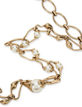 Load image into Gallery viewer, Metal pendant necklace
