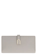 Load image into Gallery viewer, Furla Flow Continental wallet in leather
