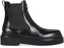 Load image into Gallery viewer, Chelsea boots in leather
