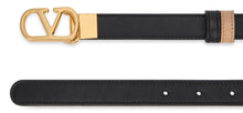 Load image into Gallery viewer, Vlogo Signature reversible belt in leather
