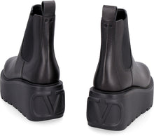 Load image into Gallery viewer, Valentino Garavani - Uniqueform leather platform ankle boots
