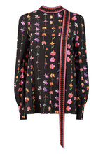 Load image into Gallery viewer, Printed silk blouse
