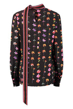 Load image into Gallery viewer, Printed silk blouse
