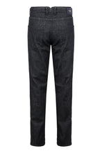 Load image into Gallery viewer, Slim fit jeans
