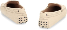 Load image into Gallery viewer, Suede loafers
