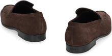 Load image into Gallery viewer, Suede loafers
