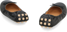 Load image into Gallery viewer, Bubble leather ballet flats
