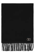 Load image into Gallery viewer, Scarf with decorative fringes
