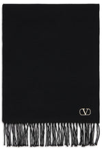 Load image into Gallery viewer, Scarf with decorative fringes
