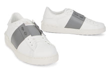 Load image into Gallery viewer, Sneakers with lateral band
