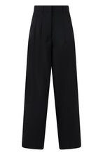 Load image into Gallery viewer, Trousers with pleats
